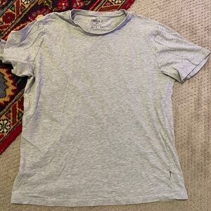 Forever 21 Light Gray Men's Short Sleeve Tee